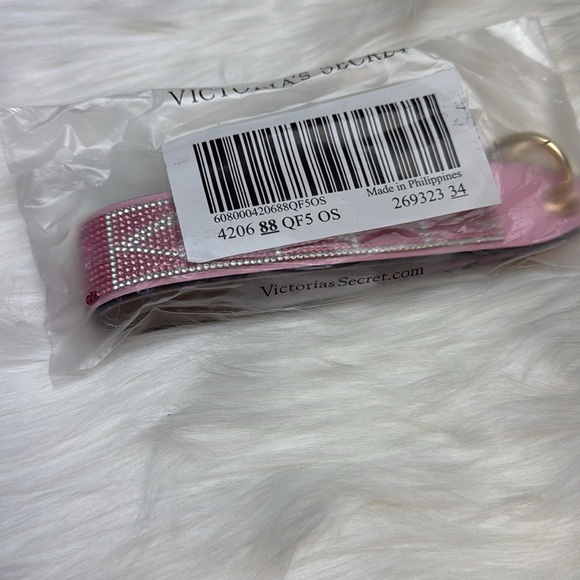 NWT Victoria’s Secret Pink Limited Edition Sparkle Logo Wristlet Strap Keychain - Picture 4 of 4
